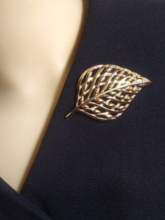 "Wonderfully Made Leaf or Tree, High End well made Brooch. As with every shiny object it was difficult to capture true beauty of this piece. Measure 2.5\" Tall x 1.5\" wide" Gemstone Rings Vintage, Shiny Objects, Rings Vintage, Gold Texture, True Beauty, Brooch Pin, Brooches, Gold Tones, Gemstone Rings