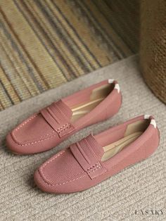 Lasaky - Stylish Round Toe Slip-On Loafers for Women – Comfortable and Versatile Casual Footwear Comfortable Flat Loafers, Style Elegant Chic, Flats Shoes Comfortable, Elegant Flats, Flat Loafers, Modern Shoes, Chunky Heels Sandals, Leather Sandals Women, Casual Loafers