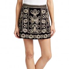 Nwt Calypso St. Barth Zirala Skirt Size Medium Faceted Beads And Mirrored Sequins Embellish The Zirala Mini Skirt. Metallic Embroidery Completes The Intricate Design. - Back Zip Closure - Beaded, Sequin, And Embroidered Embellishments - Imported. 100% Cotton Chic Fitted Mini Skirt For Festival, Elegant Mini Skirt For Festival, Bohemian Style Mini Bottoms For Party, Bohemian Mini Skirt For Party, Chic Mini Skirt For Festival, Bohemian Mini Length Bottoms For Party, Chic Festival Mini Skirt, Bohemian Skirt For Party, Bohemian Party Skirt