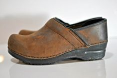 Dansko Womens brown leather clogs size 37 light wear see images for overall condition Leather Clogs, See Images, Dansko Professional Clog, Clogs, Brown Leather, Free Shipping, Best Deals, Leather, How To Wear