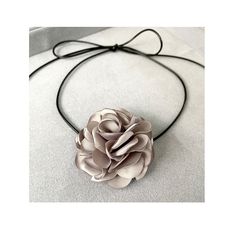 Material: Cloth Fashion Element: Camellia Style: Retro Adjustable Flower Jewelry With Roses, Adjustable Flower Shaped Rose Jewelry, Flower Decorated Choker Necklace For Gifts, Flower Decoration Choker Necklace Gift, Flower Decoration Choker Necklace For Gift, Rose-colored Flower Jewelry For Party, Rose Flower Jewelry For Party, Chic Flower Necklaces For Party, Chic Flower Necklace For Gifts