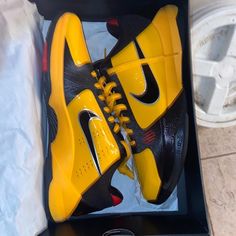 Kobe V PROTRO “Bruce Lee” brand new size 11 Bruce Lee Shoes, Kobe 11, Basketball Sneakers