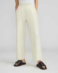 The Easy Pant Canvas – Everlane Ankle-length Pull-on Pants For Loungewear, Stretch Pants With Straight Hem For Summer, Effortless Straight Pants With Elastic Waistband, Relaxed Fit Straight Pants With Elastic Cuffs, Effortless Pants With Loosely Fitted Hips And Tapered Leg, Relaxed Fit Pants With Elastic Cuffs, Effortless Wide-leg Cotton Pants, Effortless Workwear Bottoms With Elastic Waistband, Everyday Straight Leg Sweatpants