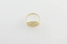 14k solid gold Monogram ring. Gold monogram ring. Unisex ring. Men ring. Initial ring. Gift for him. Gold signet ring. Personalized ring. Men initial ring. 1732 🌟 Rings info: Pinky ring Default font is picture number 2. Material: 14k solid yellow gold with a shiny finish. Diameter is 9.5/13 mm 1-2 initials for you choice. ⚠ Don't forget to write me the initials you wish for in the note box on the checkout page. I can do any size-please convo me for larger then the scale size. 🌟 Shipping Info: Mens Initial Ring, Monogram Ring Gold, Ring Initial, Gold Pinky Ring, Silver Monogram, Monogram Ring, Personalized Ring, Ring Men, Gold Signet Ring