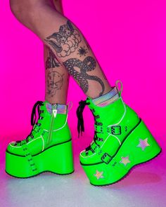 Chunky Platform Boots, Green Tutu, Platform Boots Chunky, Ellie Shoes, Green Makeup, Chunky Platform, Green Glitter, Green Space, Platform Boots