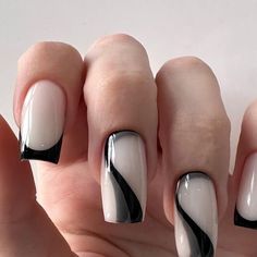 Anna💞 on Instagram Black White Nails, Latest Nail Designs, Manicure Nail Designs, Hello Nails, Nails Now, Nail Jewelry, Short Acrylic Nails Designs