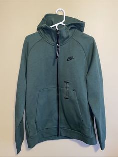 Nike Sportswear Tech Fleece Men's Full-Zip Hoodie Green Size M BV3701-337. Nike Sportswear Tech Fleece, Hoodie Green, Tech Fleece, Full Zip Hoodie, Nike Sportswear, Zip Hoodie, Nike Jacket, Active Wear, Mens Accessories