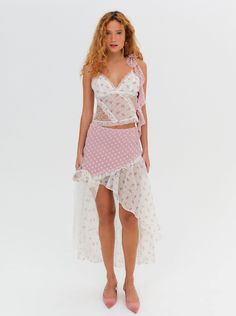 Put on your Sunday best in the Francine pink midi skirtan asymmetrical skirt with mixed patchwork prints, a gathered lace trim, and a fixed rosette at the front slit. 2 Piece Outfit Set Skirts, Cute Flowy Skirts, Asymmetrical Ruffled Skirt, Layered Skirts, Dream Skirt, Skirt Set Two Piece, Matching Skirt Set, Pink Midi Skirt, Desired Reality