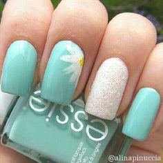 ♡ Follow me for more pins like this at: Marianna Gonzalez!!! Pedicure Spring, Pedicure Design, Daisy Nail Art, Cute Spring Nails, Daisy Nails, Simple Nail Art Designs, Spring Nail Art, Pedicure Nail Art