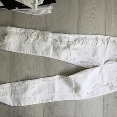 Great White Jeans With Original Tags Great White, Jeans White, Blank Nyc, White Jeans, Mid Rise, Jeans Size, Color White, Women Jeans, Tags