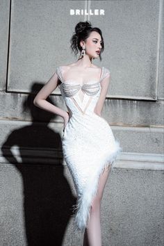 Luxury Chic Dresses With Feathers, Luxury Pre-draped White Dress, White Dress Stage Outfit, Luxury White Feathered Dresses, Feather Runway Fashion, Women Nightwear Dresses, Nightwear Dress, Trendy Party Dresses, Stage Outfit