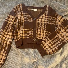 Unworn, Perfect Condition Cropped Length Cute Clothes Sweaters & Cardigans, Cute Colorful Sweaters, Thrift Bundle, Hollister Cardigan, Thrift Inspo, Fall Cardigan, Pattern Cardigan, History Professor, Style Bundle