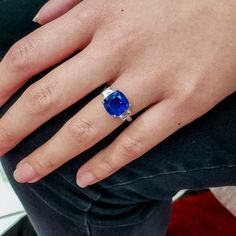 Royal Blue Sapphire Ring, Kashmir Sapphire, Vintage Jewelry Antique, Cushion Cut Ring, Gorgeous Engagement Ring, Sapphire Engagement Ring Blue, Three Stone Engagement, Three Stone Engagement Rings