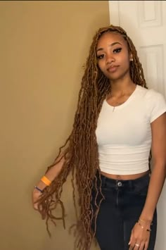 All Brown Soft Locs, Brown Soft Locs With Curls, Soft Locs With Color Brown, Brown Softlocs, Butterfly Soft Locs Long, Brown Butterfly Locs Long, Light Brown Faux Locs Black Women, Soft Locs With Brown, Colored Soft Locs Black Women