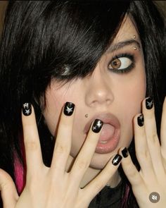 ☆ - 2000s scene, early internet, scene kid aesthetic, old web, emo aesthetic, scenecore, alternative fashion Midwest Emo Makeup, Scene Emo Makeup, Scene Eye Makeup, Scene Makeup 2007, 2000s Emo Makeup, Early 2000s Emo Fashion, 2000s Scene Aesthetic, Emo Girl Makeup, Emo Scene Makeup