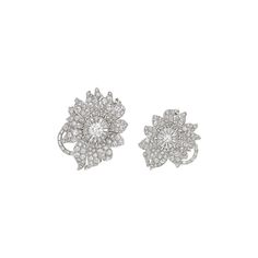 VAN CLEEF & ARPELS PAIR OF DIAMOND FLOWER CLIP BROOCHES | Christie's Art Deco Period, Flower Clip, Diamond Flower, Modern Jewelry, Tiffany & Co., Diamond White