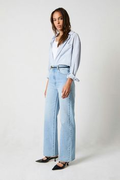 Buy Heidi Jean - Old Stone Online | Rollas Jeans Rollas Jeans, Pocket Stitching, Old Stone, Jean Outfits, Leg Jeans, Straight Leg, Wide Leg, Tights, High Rise