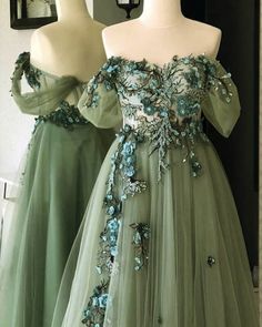 Realistic Romance, Corset Tulle Dress, Aramex Delivery, Formal Dress Lace, Embroidery Corset, Tulle Formal Dress, Fantasy Ball, Off Shoulder Tulle, Green Wedding Dresses