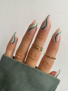 short acrylic nails square swirl Mint Nails, Green Acrylic Nails, Green Nail Designs, Nails Press, Easy Nails, Nail Swag