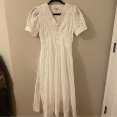 Vintage Retro Cottagecore Style Midi Maxi Dress Fits More Like An Xs, Never Worn Send Offers Casual White Knee-length Vintage Dress, White V-neck Vintage Dress For Summer, White V-neck Vintage Summer Dress, White Casual Vintage Dress For Daywear, Casual White Vintage Dress With Short Sleeves, Casual White Vintage Short Sleeve Dress, Casual White Short Sleeve Vintage Dress, White Vintage Midi Dress For Spring, White Midi Vintage Dress For Spring