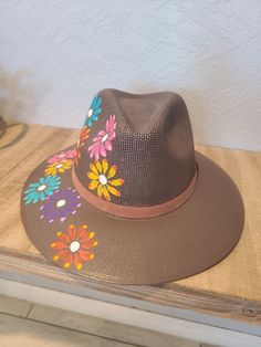 Hand painted hat made in Mexico 🇲🇽 Artistic Fedora Hat For Spring, Artsy Spring Fedora Hat, Artsy Brimmed Hats For Spring, Artsy Multicolor Fedora Hat, Spring Artistic Fedora Hat, Artistic Short Brim Hat For Spring, Artsy Multicolor Spring Hat, Casual Hand Painted Hat With Short Brim, Hand Painted Brown Wide Brim Hat