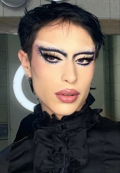 Men Wearing Makeup, Get Glam, Fantasy Makeup, Makeup Goals, Aesthetic Makeup, Makeup Art, Makeup Inspo, Maquillaje De Ojos, Diva