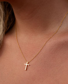 Minimalist Cross Pendant Necklace With Adjustable Chain, Minimalist Crucifix Jewelry With Delicate Chain, Dainty Cross Necklace For Everyday Wear, Simple Clavicle Chain Cross Jewelry, Simple Cross Clavicle Chain Jewelry, Minimalist Crucifix Necklace With Adjustable Chain, Minimalist Crucifix Jewelry With Adjustable Chain, Simple Necklace With Delicate Chain And Cross Pendant, Minimalist Cross Pendant Necklace For Everyday Wear