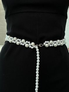 💍✨ Discover elegance and style with our Custom-Made Pearl Belt! 💫 This handmade pearl belt will add a touch of magic to your look, whether for your wedding day or other special moments. 🤍 ️ As a bridal accessory, it's the perfect choice, blending the elegance of pearls with the sparkle of crystals. 💎 Whether you're looking for subtle elegance or a bold statement, this personalized pearl belt is made just for you! 🎀 Every detail is crafted with care and tailored to your style and size. 💐 Pe Belt For Wedding Dress, Wedding Dress Pearl, Pearl Wedding Accessories, Pearl Belt, Dress Pearl, Wedding Belt, Bridal Accessory, For Wedding Dress, Subtle Elegance