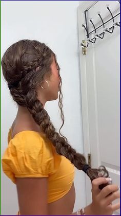 Sport Hairstyles For Curly Hair, Curly Hair School Hairstyles, Hairstyles For Thick Curly Hair, School Hairstyles For Curly Hair, Hairstyles For Long Curly Hair, Butterfly Haircuts, Curly Hair Up, Formal Hairstyles For Long Hair