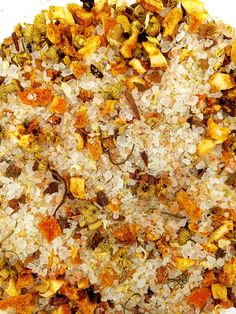 Chamomile Recipes, Epson Salt Bath, Herb Salt Recipe, Mystery Garden, Floral Bath Salts, Vendor Ideas, Chamomile Plant, Tea Bath, Orange Bath