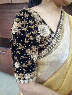 Velvet Blouse Pattern, Black Saree Blouse Designs, Black Saree Blouse, Black Velvet Blouse, Zardosi Work, Sari Design, Maggam Work Designs, Velvet Blouse