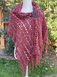 Rustic Red Tweed Shawl With Fringe Crochet Hemp Knit - Etsy Fringe Crochet, Red Crochet, Shawl Pins, Pretty Cards, Crochet Shawl, Worsted Weight, Shawls And Wraps, Boho Hippie, Satin Ribbon