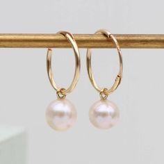 These stylish 9ct gold and cultured pearl earrings are the perfect gift. They are the ideal accessory for every outfit and suit all age groups. The simplicity and quality of these timeless earrings make them a popular and treasured gift for all occasions FREE DELIVERY - we will send your order through our tracked service FREE GIFT BOX AND GIFT MESSAGE - we will pack your item in our beautiful branded box and with an added gift card We regret we are unable to exchange earrings for hygiene reasons Timeless Earrings, Thoughtful Gifts For Her, Boys Jewelry, Cultured Pearl Necklace, Gold Pearl Earrings, Pearl Hoop Earrings, Earring Cards, Vermeil Jewelry, Fine Jewelry Collection