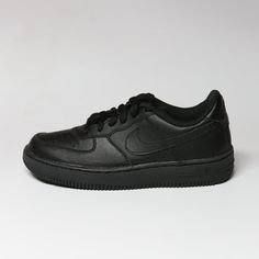 Nike Force 1(Ps) Style#: 314193 009 New With Tag, Never Worn Toddler Nike Shoes, Air Max 90 Black, City Sneakers, Nike Air Max 200, Nike Force 1, Nike Air Jordan Shoes, Nike Foamposite, Nike Max, Top Basketball Shoes