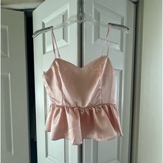 Nwt Endless Rose Pink Satin Peplum Top. Size S. White Ruffle Top, White Halter Top, Ruffle Crop Top, Crop Top Skirt, Sleeveless Crop Top, Puff Sleeve Top, Pink Satin, Ruffle Top, Denim Top