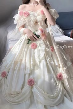 Long Dresses With Ruffles, Dream Dress Princesses, Princess Dress Aesthetic, Princess Clothes, Old Fashion Dresses, Princess Outfits, Fairytale Dress, Dress Princess, Princess Style