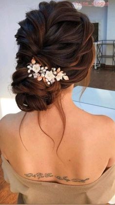 Elegant Bridal Hair, Rose Gold Hair Vine, Hairstyles For Gowns, Saree Hairstyles, Gold Hair Vine, Sophisticated Hairstyles