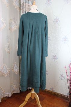 "【Fabric】 cotton 【Color】 Beige, dark blue, dark green 【Size】 Shoulder width 39cm / 15.2 sleeve length 61cm / 24\" Big arm circumference 34cm / 13.3\" Bust 104cm / 41\" Length 104-117cm/ 41-46\" Hem circumference 200cm/ 78\" Have any questions please contact me and I will be happy to help you." Long Green Solid Color Dress, Blue Long Sleeve Lagenlook Dress, Plain Long Sleeve Maxi Dress For Fall, Plain Long Sleeve Midi Dress For Fall, Long Sleeve Plain Midi Dress For Fall, Green Cotton Dress For Fall, Plain Cotton Fall Dresses, Cotton Long Sleeve Maxi Dress For Winter, Green Long Sleeve Cotton Midi Dress