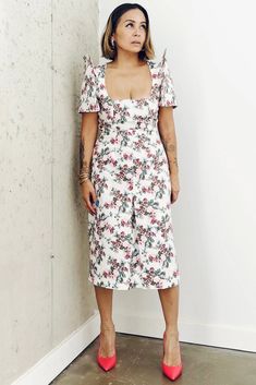 VINTA Gallery | Sheath Terno Dress with Curved Neckline (Floral Twill) Fitted Printed Dress For Wedding, Fitted Printed Wedding Dresses, Chic Fitted Floral Dress For Garden Party, Printed Knee-length Midi Dress For Garden Party, Floral Dress With Sweetheart Neckline And Fitted Bodice, Fitted Midi Dress With Straight Neckline For Garden Party, Chic Floral Print Dress With Fitted Bodice, Feminine Printed Midi Dress For Garden Party, Floral Midi Dress With Fitted Bodice For Garden Party