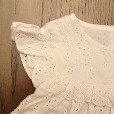 Nwt Bcbgirls White Eyelet Flowy Top, Ruffle Cap Sleeves, Sweet Details, Perfect Condition Sweet Cotton Tops For Playtime, Sweet Tops For Playtime In Summer, Sweet Summer Tops For Playtime, White Cotton Top For Playdate, White Summer Tops For Playdate, White Cotton Tops For Play, Flowy Top, White Eyelet, Flowy Tops