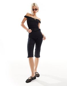 Cropped Trousers by Monki Fancy pants Mid rise Side splits Cropped length Skinny fit Capri Pants Outfits Summer, Summer Pull-on Style Cropped Capris, Casual Pull-on Capris, Black Mid-rise Capris, Black Stretch Ankle-length Capris, Versatile Black Capri-length Bottoms, Boss Lady Outfit, Scandi Chic, Black Capris