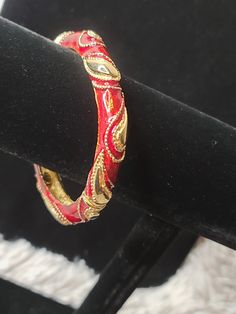 This is a very pretty little hinged bangle bracelt. It has a very unique clasp. It is stamped NLH. Red Tone, Elephant Jewelry, Metal Fashion, Gold And Red, Prom Jewelry, Bangles Style, Rhinestone Heart, Bracelet Vintage, Hinged Bangle