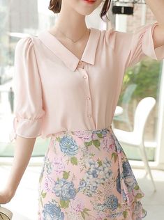 ❤Chiffon Sweet Blouse❤ Pink Bow Tie, K Fashion, Shopping Website, Flowing Skirt, Beauty And Lifestyle, Pink Blouse, Floral Blouse, Latest Fashion For Women, Chiffon Tops