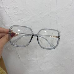 Lunettes carrées monture transparente pour femmes - EMAKUJITIA Clear Glasses Frames, Fashion Eye Glasses, Cute Glasses, Clear Frames, Stylish Glasses, Vintage Eyeglasses, New Glasses, Square Glasses