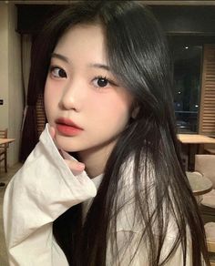 Kore Ulzzang, Medium Long Haircuts, Long Hair Cuts, Korean Beauty, True Beauty, Ayurveda