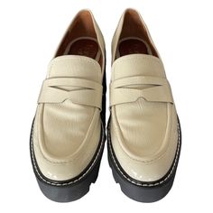 Nwot Franco Sarto Balin Platform Loafer Putty Leather Size 7.5 Beige Leather Slip-ons With Round Toe, Formal Cream Slip-on Flats, White Platform Loafers With Lug Sole For Work, Beige Slip-ons With Leather Sole And Round Toe, Cream Slip-on Flats For Office, Formal White Loafers With Lug Sole, Beige Platform Loafers With Rubber Sole, Beige Slip-on Moccasins With Round Toe, Beige Leather Shoes With Removable Insole For Office