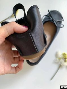 Fisdy - Vintage Bow Detail Shallow Mouth Flat Ballet Shoes Flat Ballet Shoes, Ballet Dancing, Vintage Ballet, Butterfly Bow, Classical Ballet, Casual Running Shoes, Satin Heels, Ballet Flat Shoes, Bow Detail