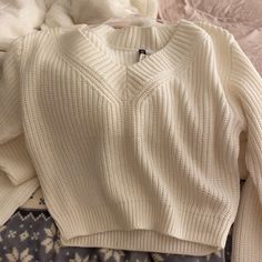 White Sweater Brand New Never Worn Size Small H&m White Winter Sweater, H&m White Sweater For Spring, H&m White Spring Sweater, Cheetah Cardigan, Owl Sweater, Hm Sweater, Loose Pullover Sweater, Boxy Sweater, Rib Knit Cardigan