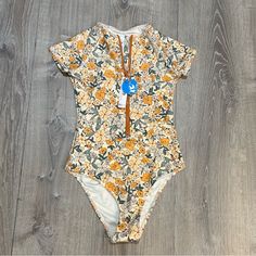 Cupshe 1 Pc Swim Suit Nwt. Has Padding In Cups. Zipper Closure. Shades Or Peach/Orange In Color. Rr2976 Casual Fitted Orange Swimwear, Fitted Orange Floral Print Swimwear, Casual Orange Floral Print Swimwear, Orange Color Block, Swimsuit Wrap, Colorblock Swimsuit, Crochet One Piece, Cupshe Swimsuits, Black Bathing Suits