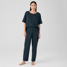 A lounge-worthy lantern pant, perfect for relaxing or sleeping. In soft organic cotton that drapes and moves. Pair it with one of our matching tops or mix and match. Versatile Loose Fit Harem Pants For Loungewear, Versatile Harem Pants For Loungewear, Relaxed Harem Pants With Elastic Waistband For Loungewear, Comfortable Relaxed Fit Sleepwear For Home, Comfortable Relaxed Fit Sleepwear For Relaxing At Home, Comfortable Relaxed Fit Sleepwear, Relaxed Fit Harem Pants For Loungewear, Organic Cotton Lounge Pants With Elastic Waistband, Organic Cotton Pants With Elastic Waistband For Loungewear